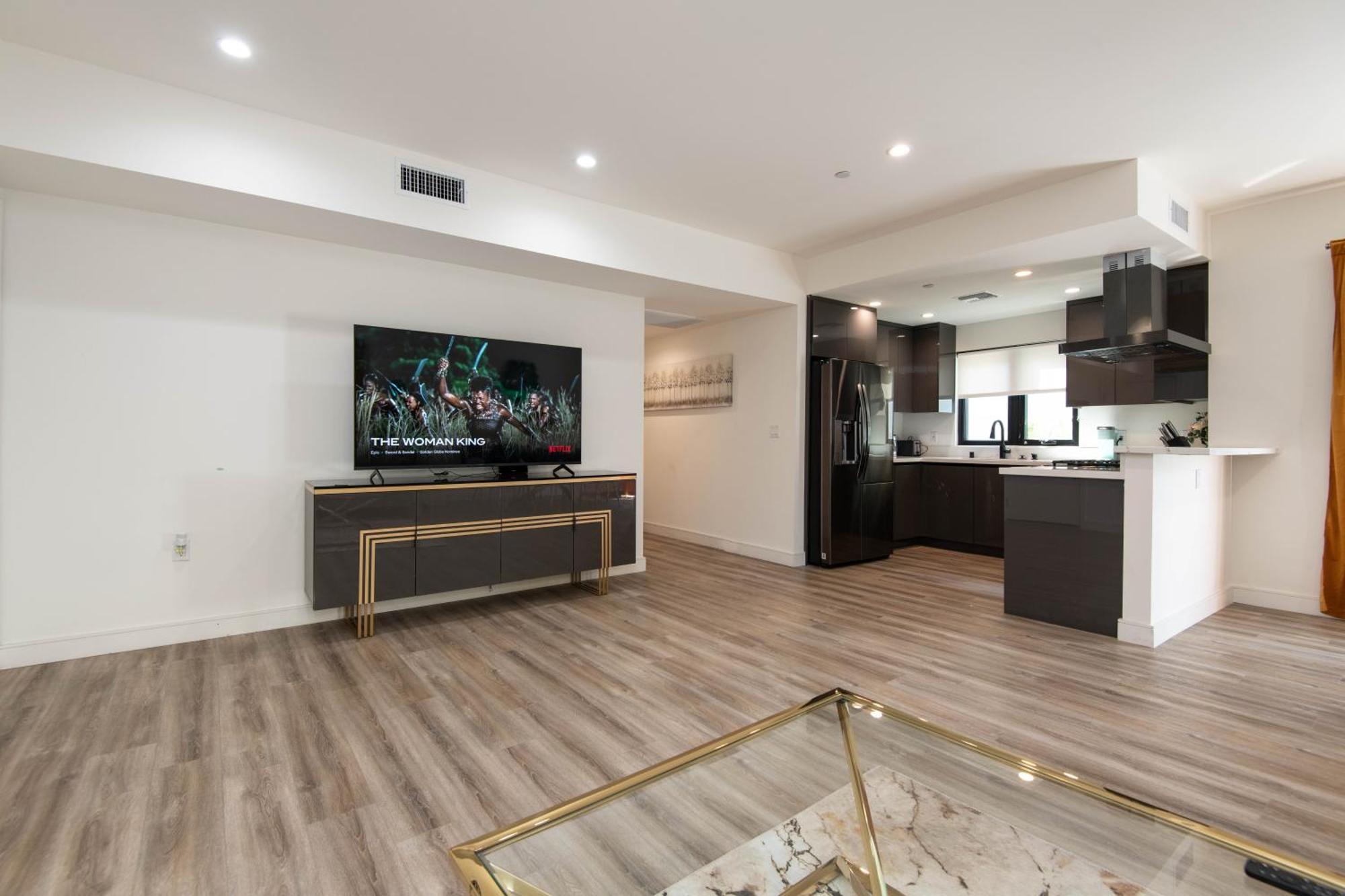 Regency Modern Apartments グレンデール エクステリア 写真