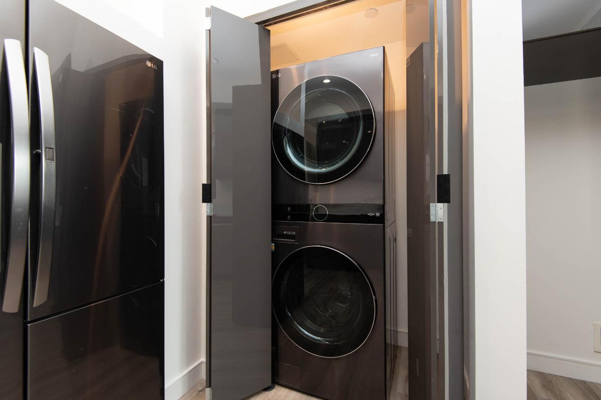 Regency Modern Apartments グレンデール エクステリア 写真