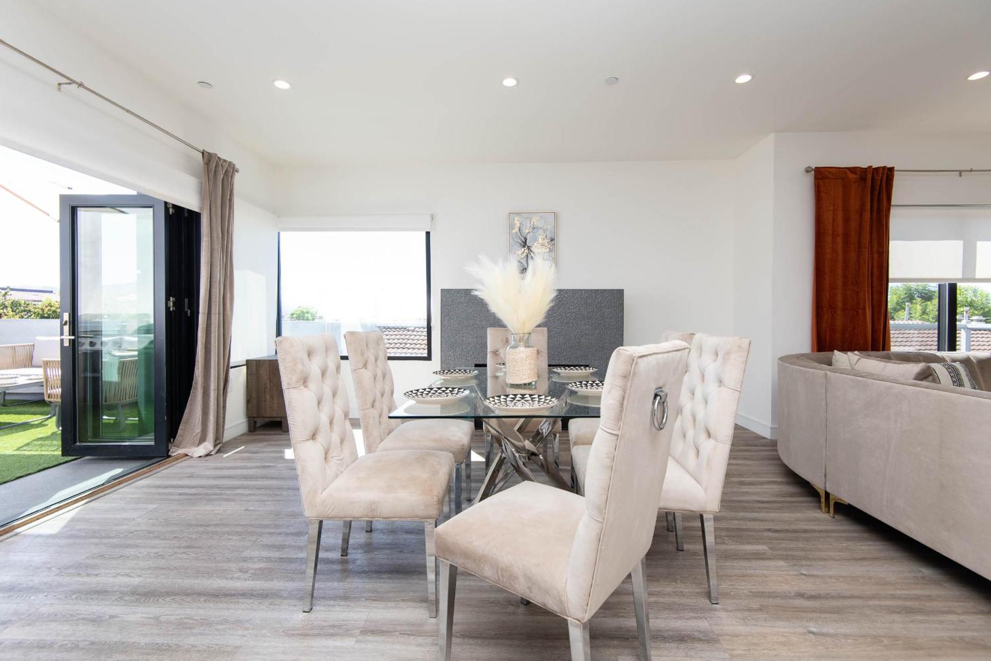 Regency Modern Apartments グレンデール エクステリア 写真